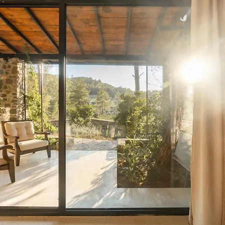 Izz Getaway - Adults Only מלון גוג'ק