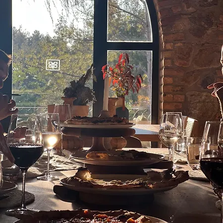 Izz Getaway - Adults Only מלון