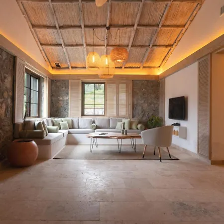 Izz Getaway - Adults Only מלון 3*